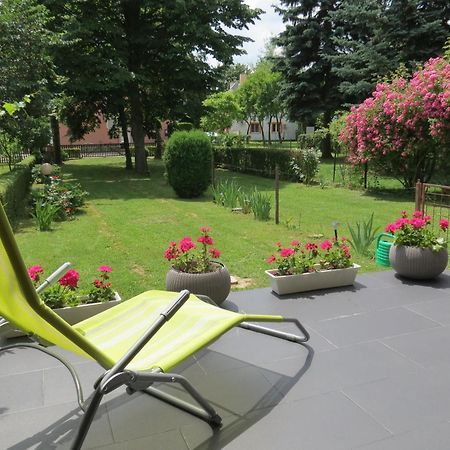 Titi Classic & Trendy Apartman Bük Exteriör bild