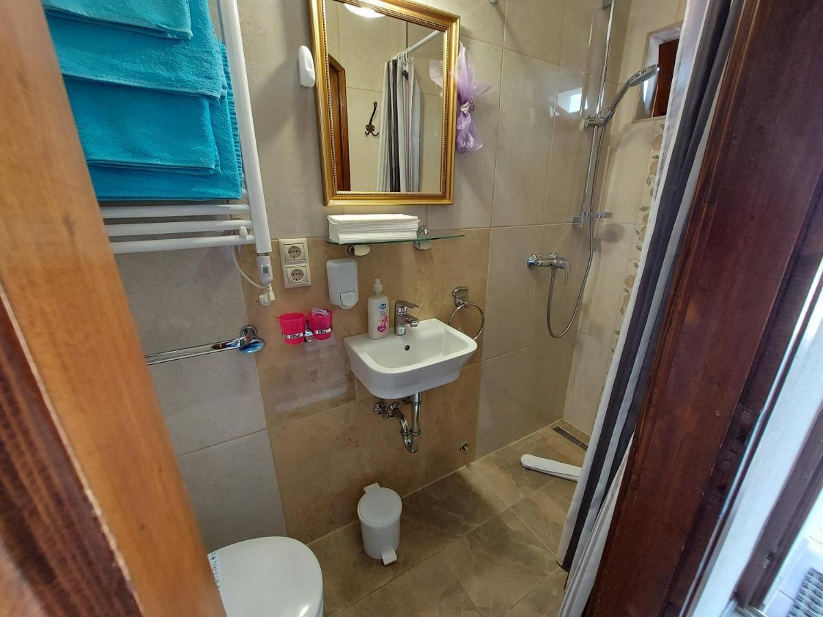 Titi Classic & Trendy Apartman Bük Exteriör bild