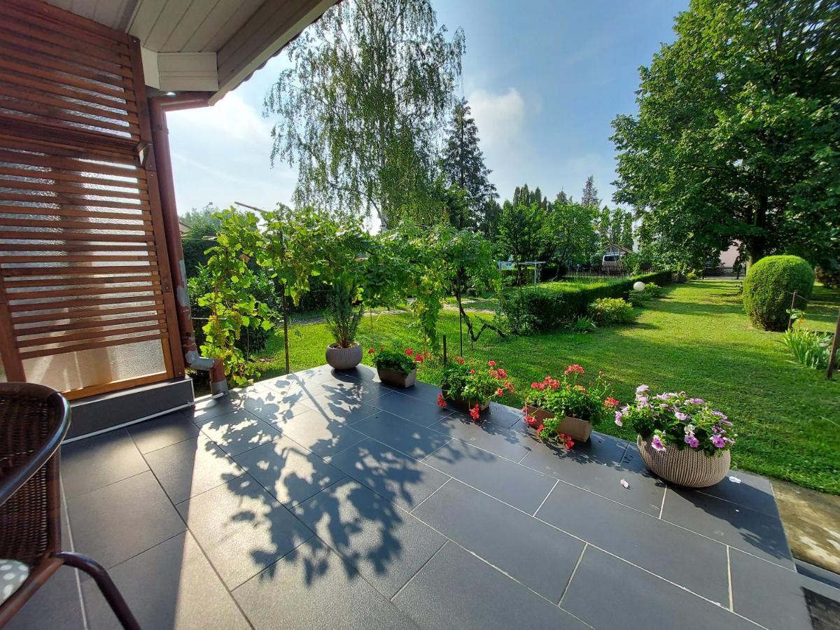Titi Classic & Trendy Apartman Bük Exteriör bild